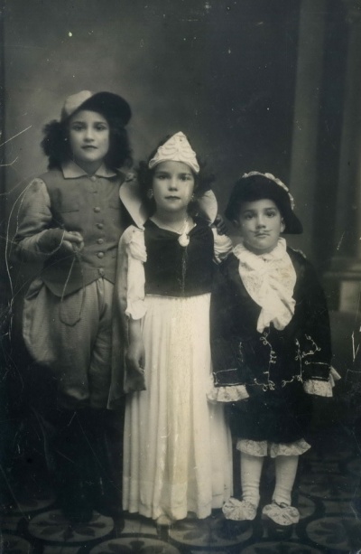 Pepita, Pepiño e Esther